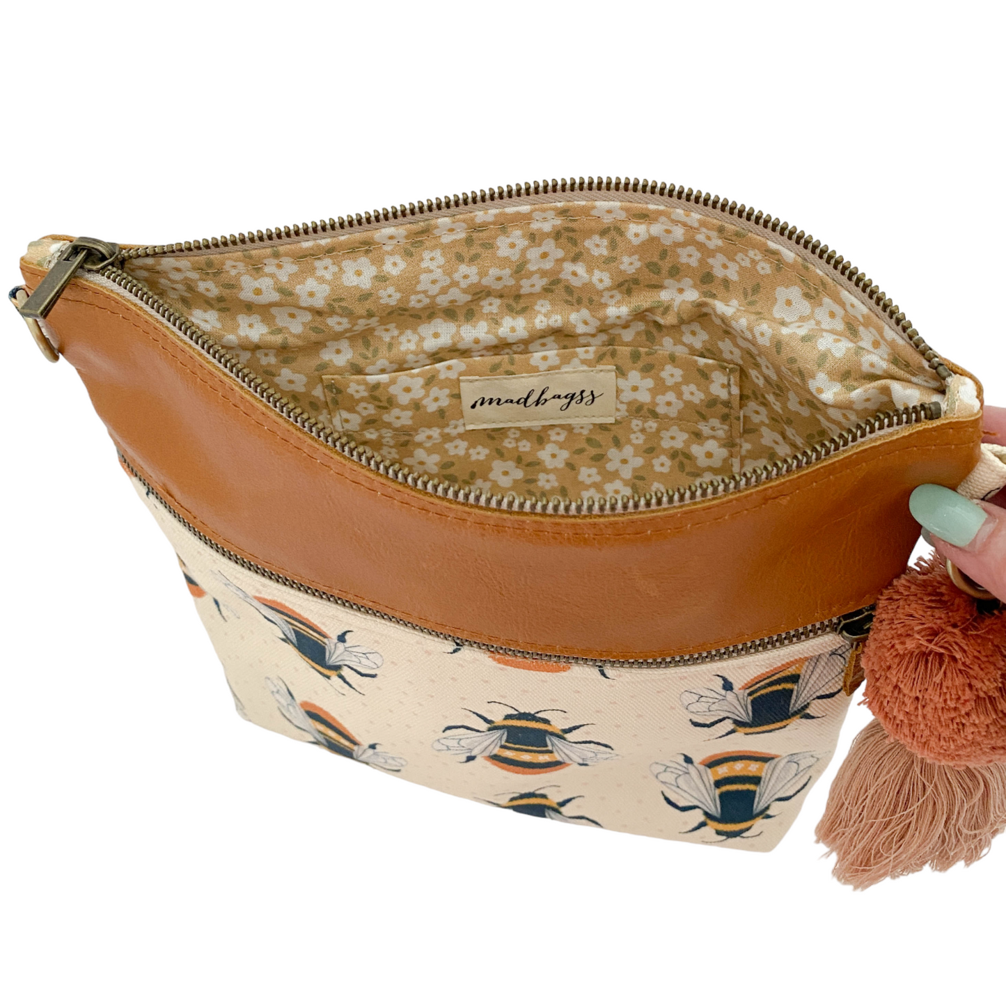 Bee Bucket Bag