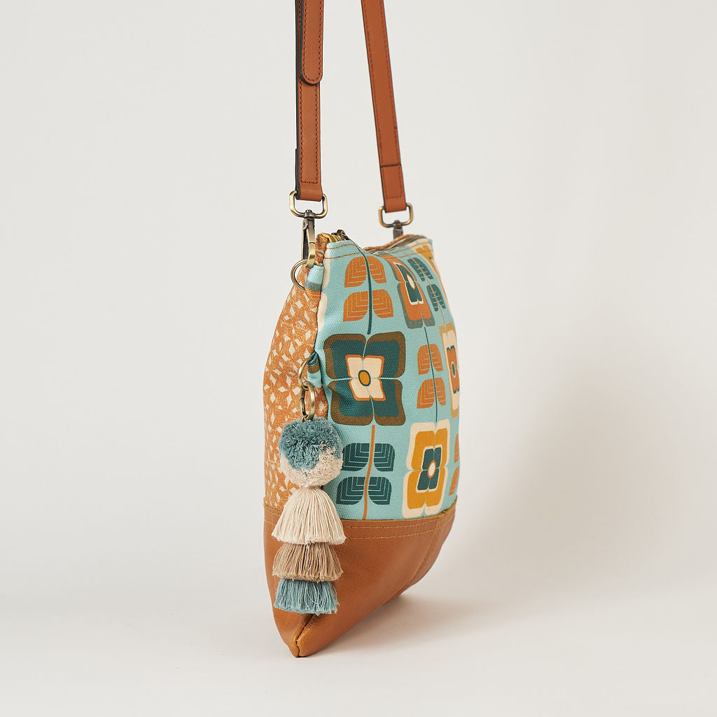 Retro Floral Foldover Bag