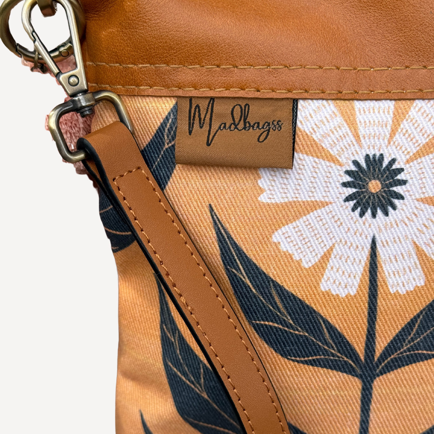 Honey Cream Bucket Bag