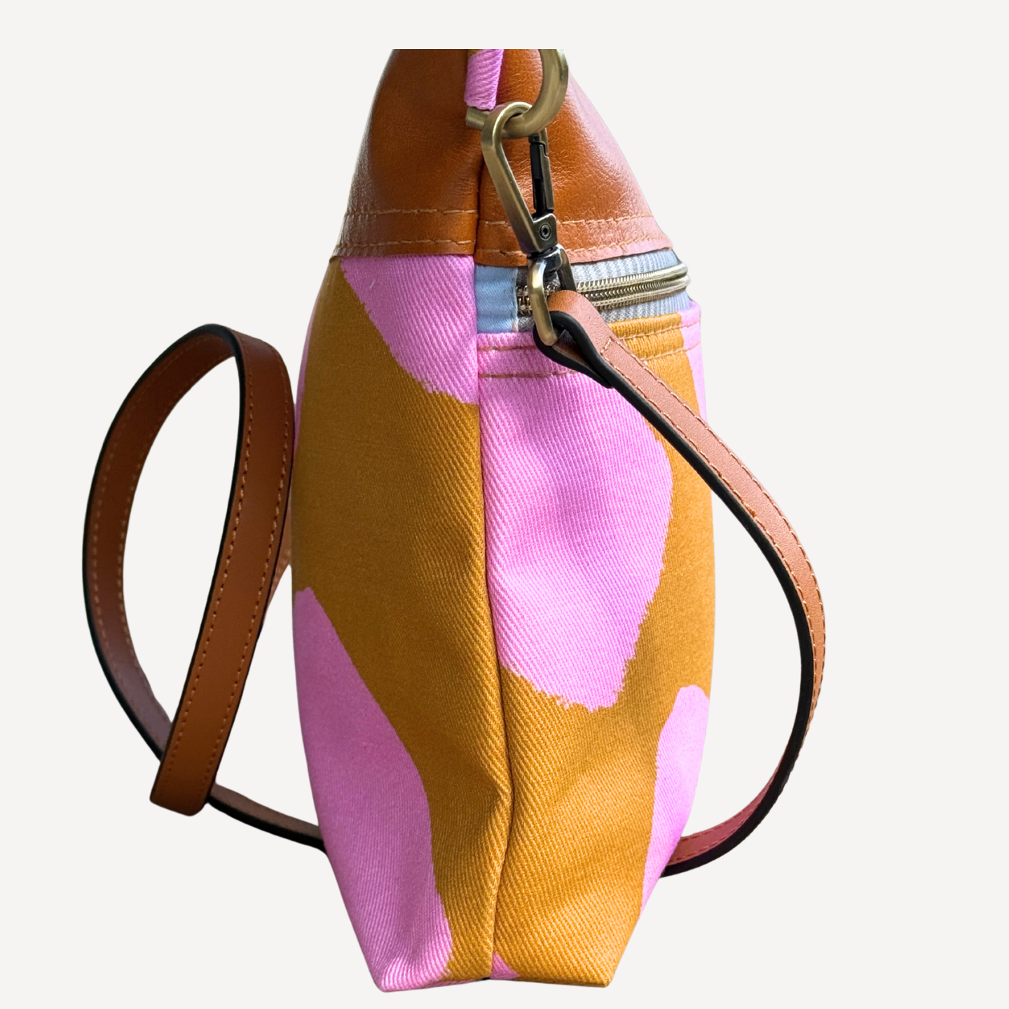 Pink Paint Dash Bucket bag