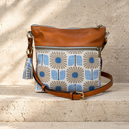 Blue Daisy Bucket Bag