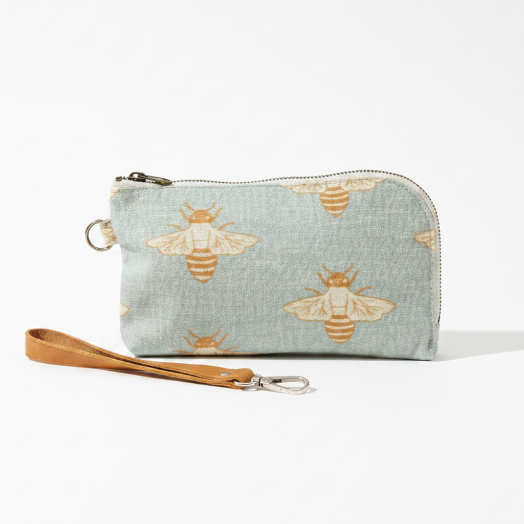 Wristlet with bee pattern made by madbagss
